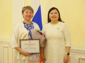 Государственные награды вручили педагогам Якутии