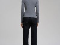 Легкий кардиган приталенного кроя с шерстью