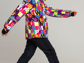 Куртка текстильная с полиуретановым покрытием для девочек