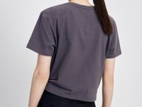 Футболка с узлом