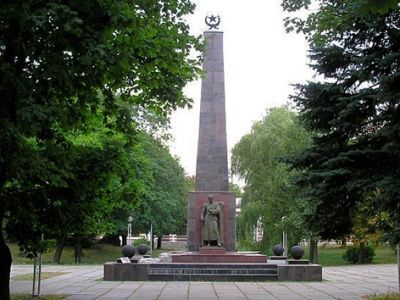 Братская могила участников гражданской войны