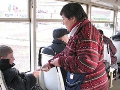 Бесплатный проезд школьников – забота местной власти