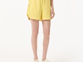 Женские спортивные шорты Lacoste с карманами