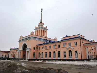 Здание железнодорожного вокзала Ульяновск-I