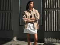 Джинсовая куртка с карманами