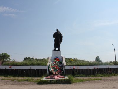 Памятник воинам-каслинцам, погибшим в Великой Отечественной войне 1941-1945 гг.
