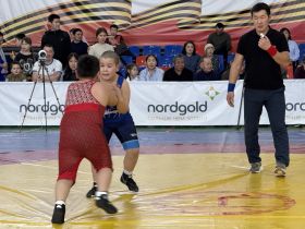 Юношеский турнир по вольной борьбе в Олекминске пройдет при поддержке Нордголд и фонда «Доброта Севера»