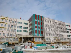 Дмитрий Садовников провел выездной осмотр социальных объектов Якутска