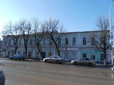 Здание областной аптеки. Классический стиль