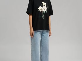 Свободная футболка из хлопкового джерси