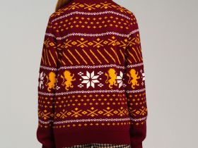 Свитер трикотажный для девочек