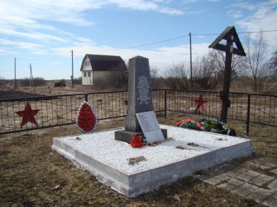 Братская могила советских воинов, погибших в годы Великой Отечественной войны