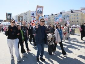 Фото. В Якутске акция «Бессмертный полк» собрала более 50 тысяч человек