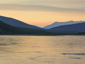 Река Индигирка. Через Ущелье Восторга и Восхищения! Маршрут: п. Усть-Нера - с. Хонуу