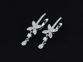 Серьги из белого золота с бриллиантами э0901сг04196200