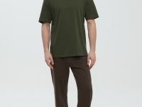 Базовая футболка из хлопка прямого силуэта