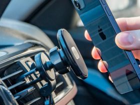 Держатель автомобильный Deppa