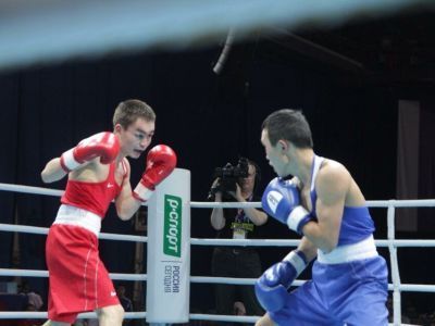 Василий Егоров уступил в поединке за выход в полуфинал чемпионата России по боксу