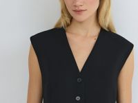 Удлинённый жилет, Черный