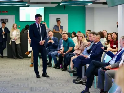 Анатолий Семенов рассказал о цифровизации Якутии на интенсиве для госслужащих