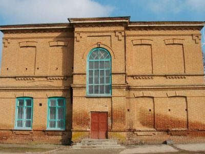 «Ансамбль двухклассного станичного училища: учебное здание, флигель», начало XX в.