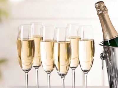 Ассортимент игристого вина в России растет