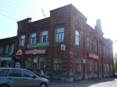 Здание типографии им. В.И. Ленина,  4 - 6 апреля 1917 года здесь состоялось совещание Совета рабочих и крестьянских депутатов Иваново - Кинешемского района