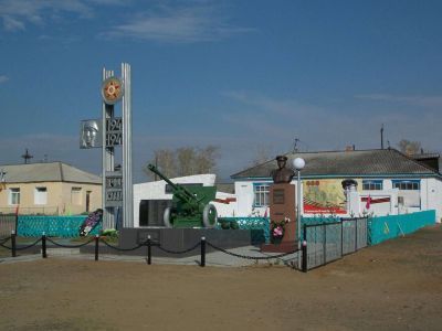 Памятник воинам-землякам, погибшим на фронтах Великой Отечественной войны