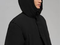 Однобортное пальто с капюшоном