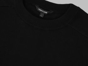 Легкий джемпер полуприлегающего кроя с коротким рукавом