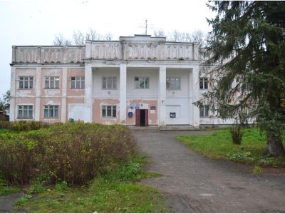 Контора колхоза – центральная усадьба одного из передовых в области колхоза им. Радищева, награжденного в 1967 году орденом Ленина