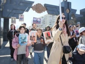 Фото. В Якутске акция «Бессмертный полк» собрала более 50 тысяч человек