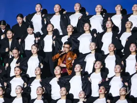 На закрытии «Муус Устар» представили театрализованное шоу «Якутия — Земля героев»