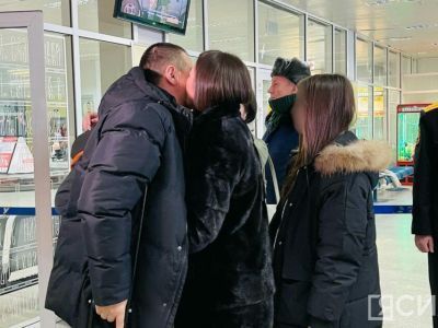 «Они продолжают героическое дело своих предков». Участников СВО встретили в Якутске