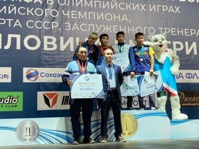 Итоги первого дня всероссийского турнира по вольной борьбе памяти Романа Дмитриева