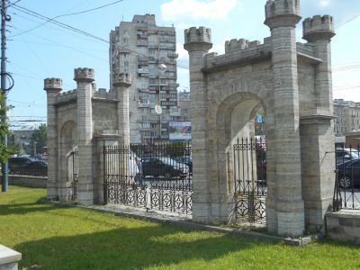 Ограда с воротами