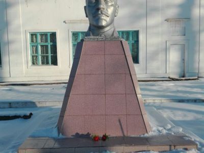 Памятник В. И. Ленину