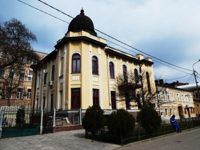 Жилой дом священника старообрядческого Покрово-Ильинского собора, построенный на средства Н.А. Панина