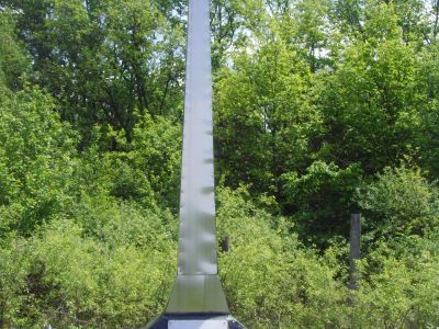 Могила партизанки-разведчицы Елены Яковлевны Литвиновой-Выродовой (1919-1941 гг.), расстрелянной фашистами в 1941 году