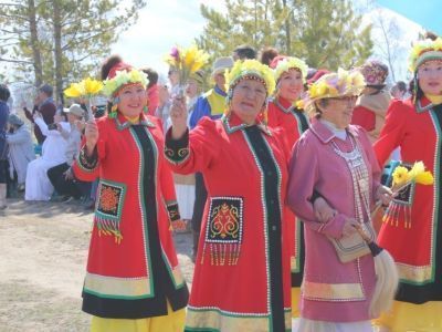 В Якутии состоялось традиционное мероприятие встречи лета – Ньургуьун ыьыа5а