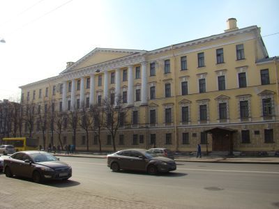 Главное здание
