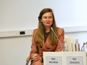 78 000 рублей составила средняя предлагаемая зарплата на Дальнем Востоке