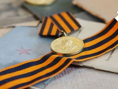 Мошенники в интернете воруют деньги, обещая выплаты ветеранам к 9 Мая