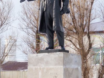 Памятник В.И.Ленину