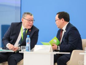 На форуме трудящихся женщин обсудили меры поддержки многодетных семей