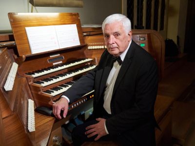 Билеты на Все произведения Баха для органа. Авторский цикл (Кафедральный собор Святых Петра и Павла) / Концерт | Афиша | ИнфоТаймс