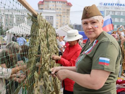 Волонтеры Якутии изготовили более 18 000 маскировочных сетей