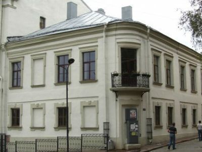 Дом, в котором в 1829 г. жил композитор Глинка Михаил Иванович