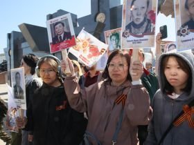 Фото. В Якутске акция «Бессмертный полк» собрала более 50 тысяч человек