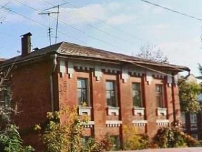 Дом, где в квартире народовольцев А.И.и В.Ю. Ливановых в 1892 г. бывал В.И.Ленин (памятное место). (Дом Гордеева)